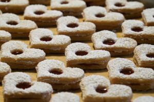 pastries-8324971_1280